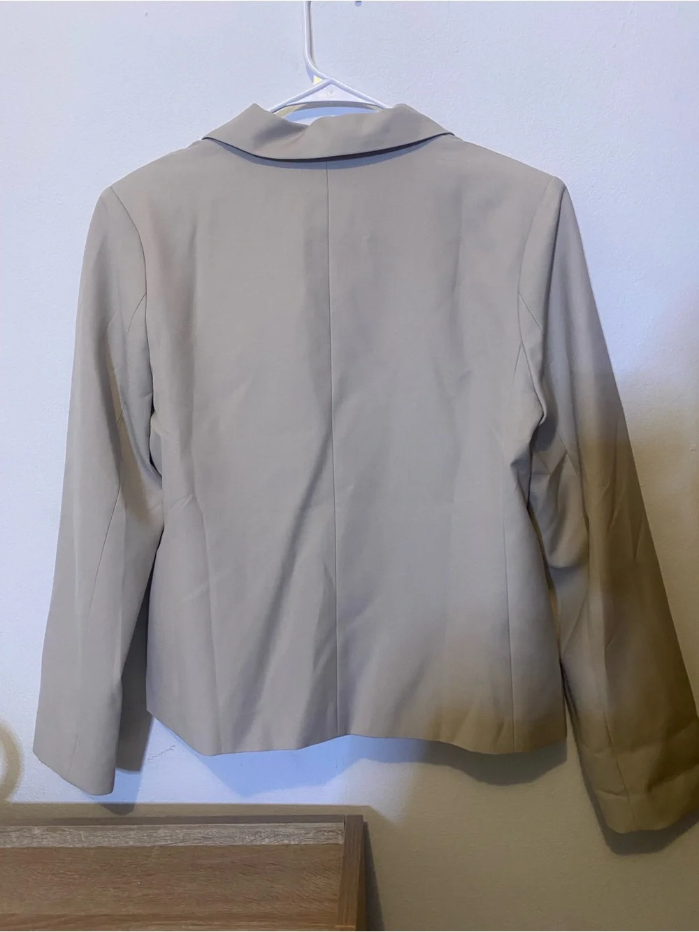 Cider Neutral Beige Cropped Tailored Blazer